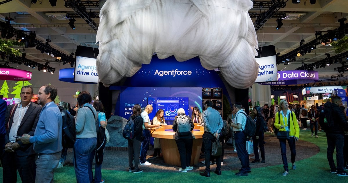 The Future of CRM: How Salesforce + AI Is Rewriting the Rules of Business